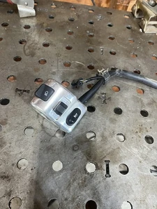 98 - 09 YAMAHA XVS650 V STAR 650 CLASSIC LEFT HAND CONTROL HIGH BEAM HORN TURN - Picture 1 of 9