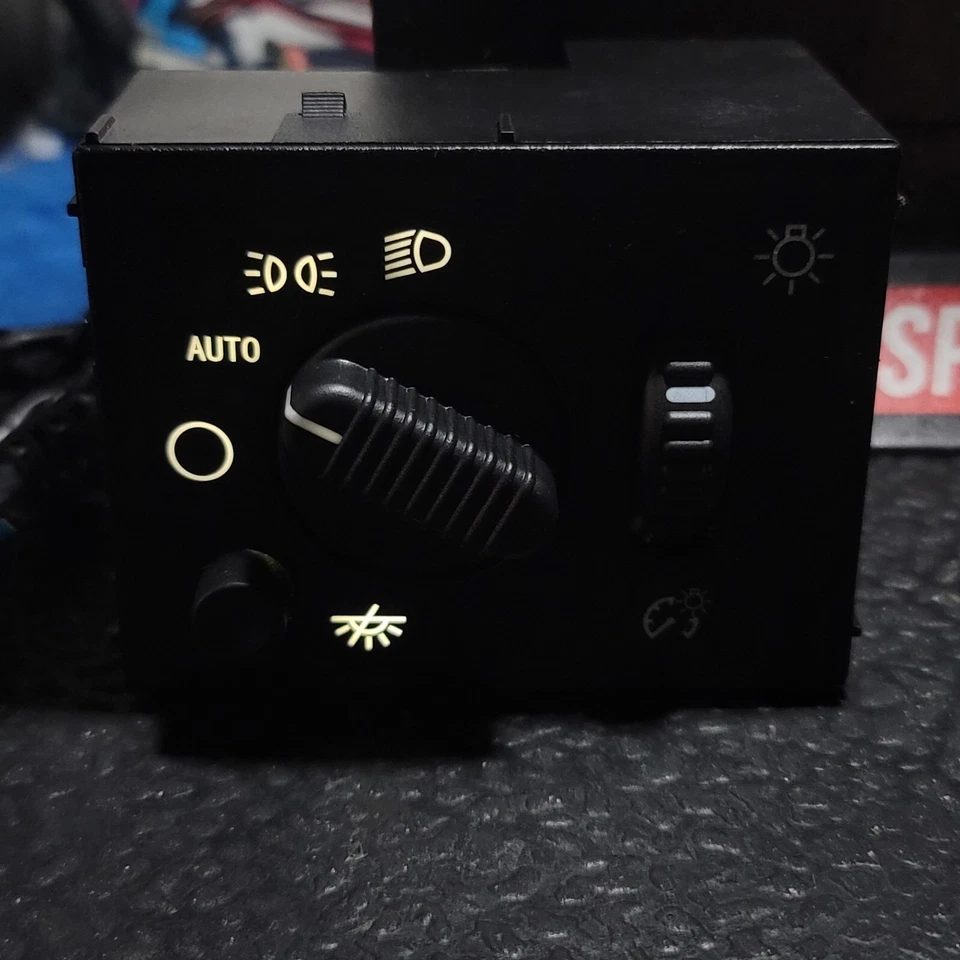 *BLANCO* NUEVO Interruptor de faros 03-06 Chevy Silverado Sierra Avalanche Duramax  Foto 1 de 3