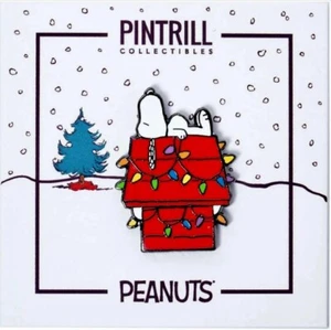 ⚡RAR⚡PINTRILL x PEANUTS Ferienhaus Snoopy Pin *NEU* LIMITED EDITION 🎄 - Bild 1 von 3