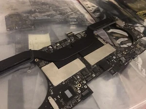 MacBook Pro A1707 15"2016-2017 Logic Board i7 2.7GHz 16GB RAM 512GB SSD - Bild 1 von 4