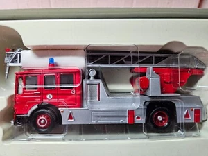 1:50 Corgi Nine Double Nine AEC Turntable Ladder - Picture 1 of 6