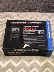 NEW in BOX STANDARD HORIZON FLOATING MARINE BOAT TRANSCEIVER MODEL HX210 - Zdjęcie 1 z 4