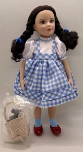 Muñeca Madame Alexander Dorothy con Toto en cesta 2003 - Imagen 1 de 6