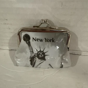 New Vinyl New York City Statue of Liberty Travel Souvenir Snap Coin Purse Clutch - Picture 1 of 4