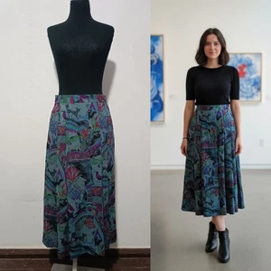 Falda de Lana Geiger Estampado de "Leones de Cuento de Hadas, Flores Mágicas" Talla 38 - Imagen 1 de 20