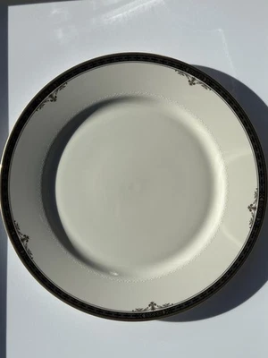 Mikasa L3142 Regency Crest Pattern Single 10-3/4 Plato de Cena China Juegos de Platos Foto 1 de 4