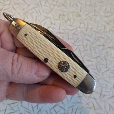 Faca de bolso vintage Ulster escoteiro alças brancas não emitida - Imagem 1 de 4