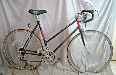 1982 Schwinn Sports Tourer Vintage Road Bike 56cm Medium Lugged Steel Ships USA! - Image 1 of 4