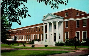 Tarjeta postal Greensboro Woman's College Econ Building University Carolina del Norte E45 - Imagen 1 de 2