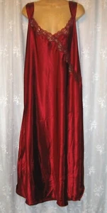 NEW 3X ADONNA BURGUNDY SILKY SATIN LACE DETAIL GOWN NIGHTGOWN LINGERIE - Picture 1 of 4