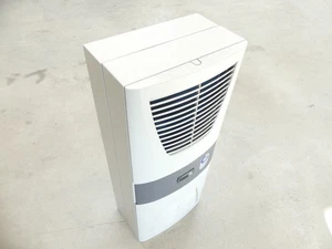 Rittal SK 3304500 Schaltschrank - Kühlgerät SN: 2017K000044381 - Bild 1 von 6