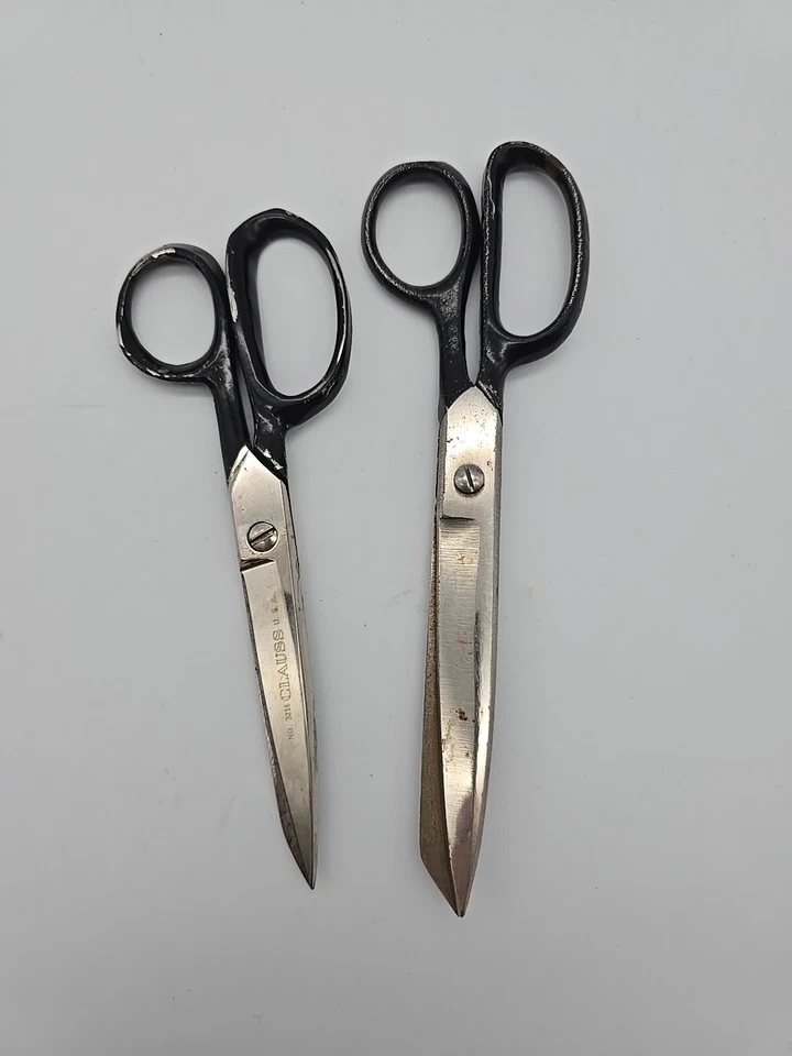Vintage Black Metal Handle Scissors 6" Claus & 7" Unbranded Cuts Nicely - Image 1 of 4