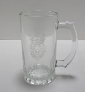 Baúl mágico - Taza de piedra de vidrio con cabeza de jabalí - Imagen 1 de 6