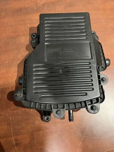 Fleetguard CV5063 Crankcase Ventilation Filter Housing and CV5063300 Filter - Picture 1 of 8