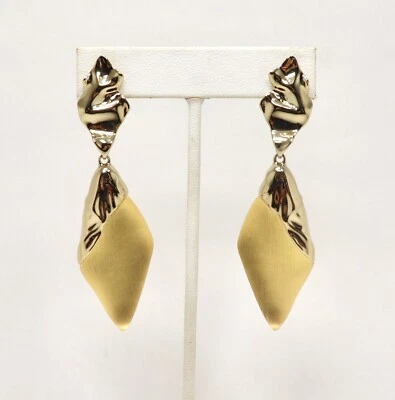 PENDIENTES POSTE GOTA PUNTIAGUDO LUCITA AMARILLO ALEXIS BITTAR CON TOPS de oro triturado Foto 1 de 4