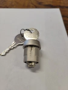 CHICAGO LOCK COMPANY c17256tnh. LOT OF 80 - Picture 1 of 3