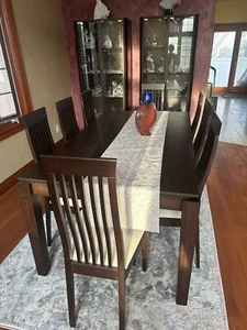 calligaris. dining table with 8 chairs, 1 buffet table., 1 glass cabinet - Picture 1 of 3