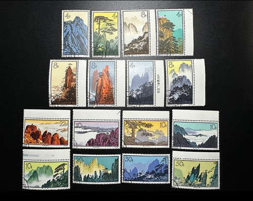 Foto 1 di 9