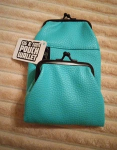 Women's Cigarette and Lighter Case with Clasp And Zipper Coin Pouch - Turquoise - Picture 1 of 3