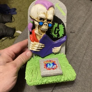 Rare! Vintage 1996 Goosebumps Curly The Skeleton “Reading Is A Scream” Bookend - Picture 1 of 9