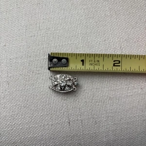 DÉGUISEMENT VINTAGE 2 BRINS STRASS ARGENT bijoux fermoir réparation 3/4" - Photo 1/6