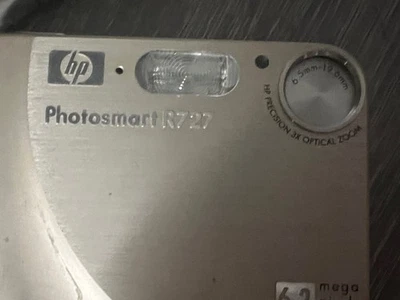 HP Photosmart | R727 - Image 1 of 4