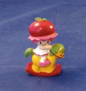 Vtg 1982 Strawberry Shortcake Cherry Cuddler Cobbler Rocking Horse PVC Figure 2" - Picture 1 of 2