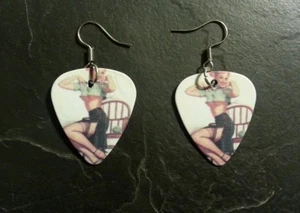 Pin Up Girl Sexy Retro Guitar Pick Earrings Set Pendant Charm Gift Present - Picture 1 of 1