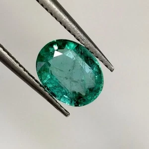 1.18ct Natural Emerald oval nice green good luster unheated gemstone - Foto 1 di 4