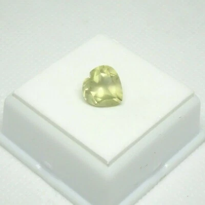 Желтый берилл в форме сердца 4 карата 10 мм - потрясающий! Желтый драгоценный камень берилл сердце россыпью - Изображение 1 из 4