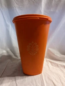 Tupperware "Servalier Canister" #1222-6 w/ Lid #808-39, Vintage - PRE-OWNED - Picture 1 of 14