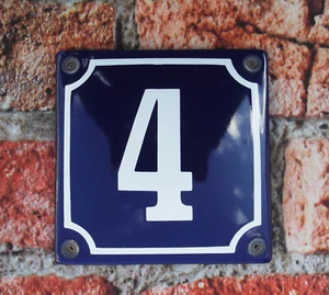 HOUSE NUMBER 4, FRENCH ENAMEL SIGN. WHITE No.4 ON A BLUE BACKGROUND. 10x10cm. - Picture 1 of 3
