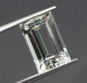 Natural Yellow Beryl Baguette Shape Gemstone 4.15 Crt Yellow Beryl 11.7x7.5x6 mm - Picture 1 of 7