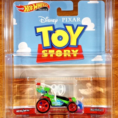 Hot Wheels Premium Réplica Entretenimiento Toy Story RC Coche Verde Real Riders 2022 Foto 1 de 3