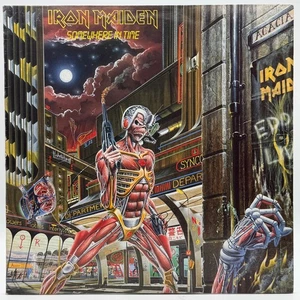 IRON MAIDEN - SOMEWHERE IN TIME  (33 RPM - ITALY - FIRST PRESSING) - Imagen 1 de 5