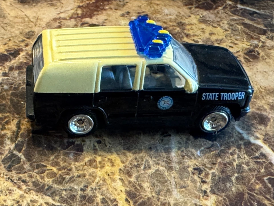 Golden Wheel 1/64 scale Chevy Tahoe Florida State Trooper Highway Patrol vehicle - Image 1 of 1
