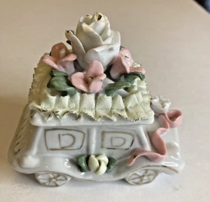 Vintage ceramic trinket ring box - Picture 1 of 9