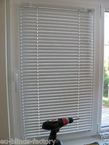 Aluminium Venetian Blinds - Picture 1 of 3