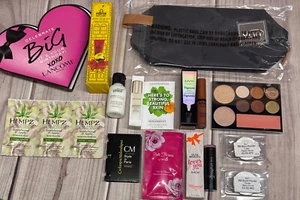Lot of 15 Makeup Cosmetic Items Lancome Dr Pawpaw Bareminerals No 7 NYX + More - Picture 1 of 10