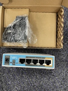 MIKROTIK RB952Ui-5ac2nD hAP AC Lite WiFi Router/AP 2ghz/5ghz 5xLAN, USB, POE-in - Picture 1 of 3