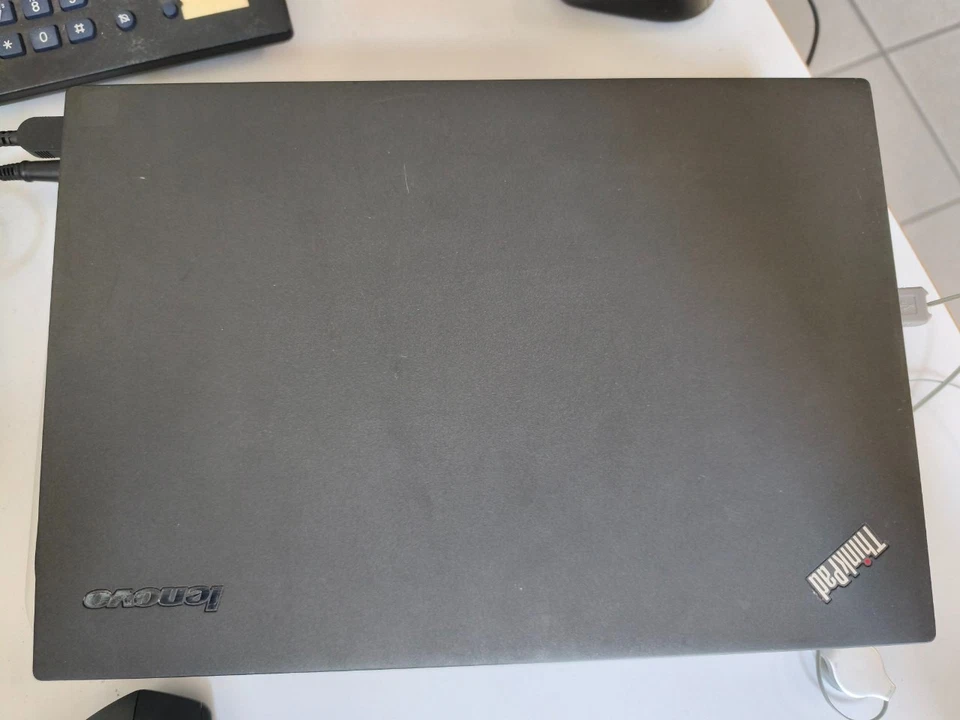 Lenovo Thinkpad T440 - i7-4600U 12GB RAM 480GB SSD Touchscreen Win11 - Immagine 1 di 4