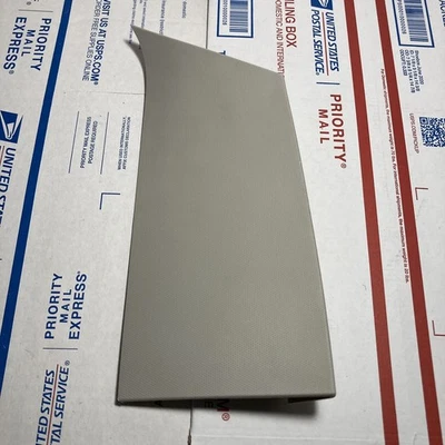 2009 - 2020 DODGE TRAVEL ЗАДНИЙ ПРАВЫЙ ПОДЪЕМНЫЙ БОРТ ОТДЕЛКА КРЫШКА ПАНЕЛИ OEM 1GC70HDAAA - Изображение 1 из 4