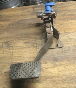 06-09 FORD FUSION MERCURY MILAN BRAKE PEDAL 2.3L A/T 5 SPEED ASSEMBLY - Picture 1 of 8