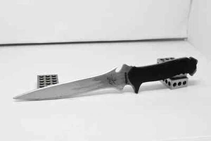Snakebite Combat Knife Prop - Picture 1 of 8