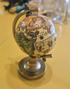 Vintage 4" Mini World Globe - Picture 1 of 3