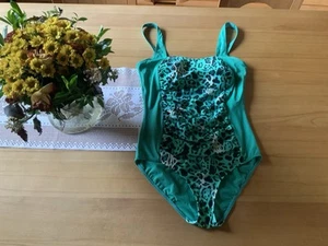 Badeanzug Einteiler Damen,Gr. 42,bpc selection,Grün mit schwarzem Animalmuster - Bild 1 von 7