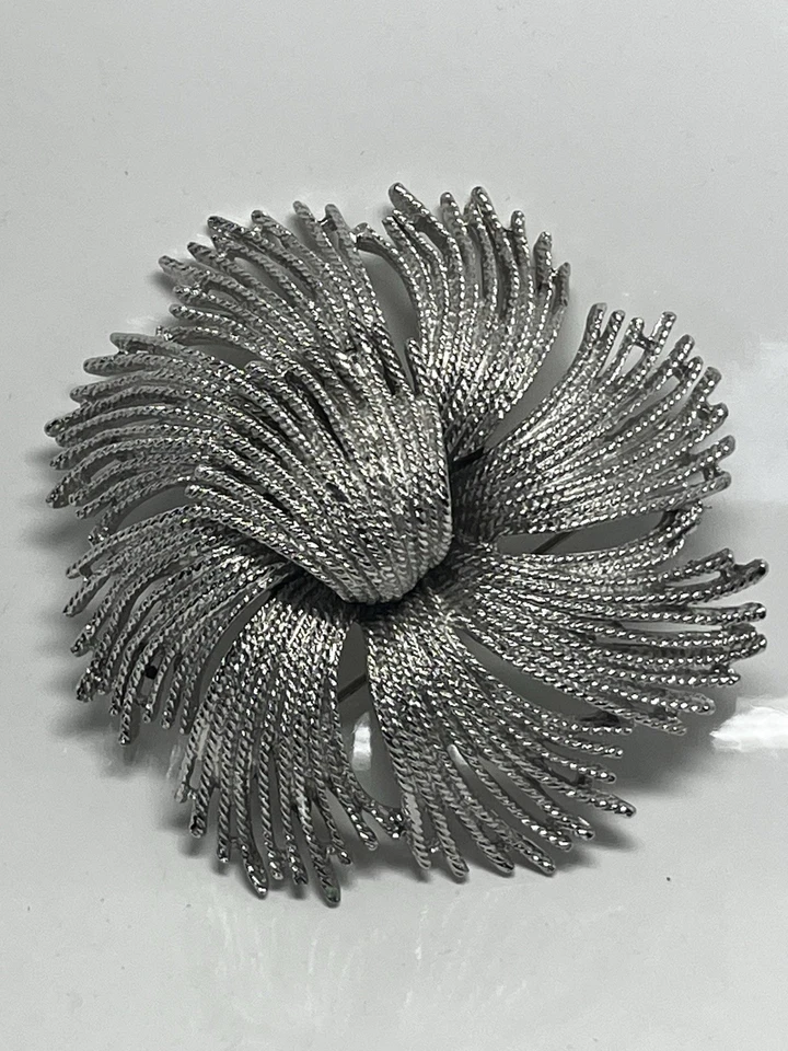 Vintage Monet Brooch Pin Flower Cordelia Leroy Miozzi Book Piece Jewelry - Image 1 of 4