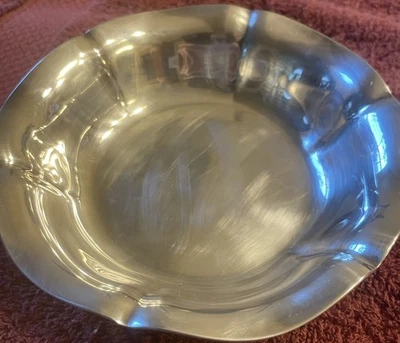 2 -Pieces  Total. 1-REED Barton Sugar Bowl 843 and 1) Candy Dish 1600 - Image 1 of 4