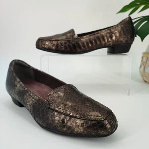 Clarks Women's Everyday Active Air Brown Leather Loafers Shoes Size 7.5 - Picture 1 of 8