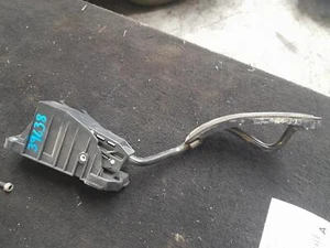 HOLDEN CREWMAN PEDAL ASSEMBLY VZ, V6, FLY BY WIRE TYPE, 08/04-09/07 04 05 06 07 - Picture 1 of 4